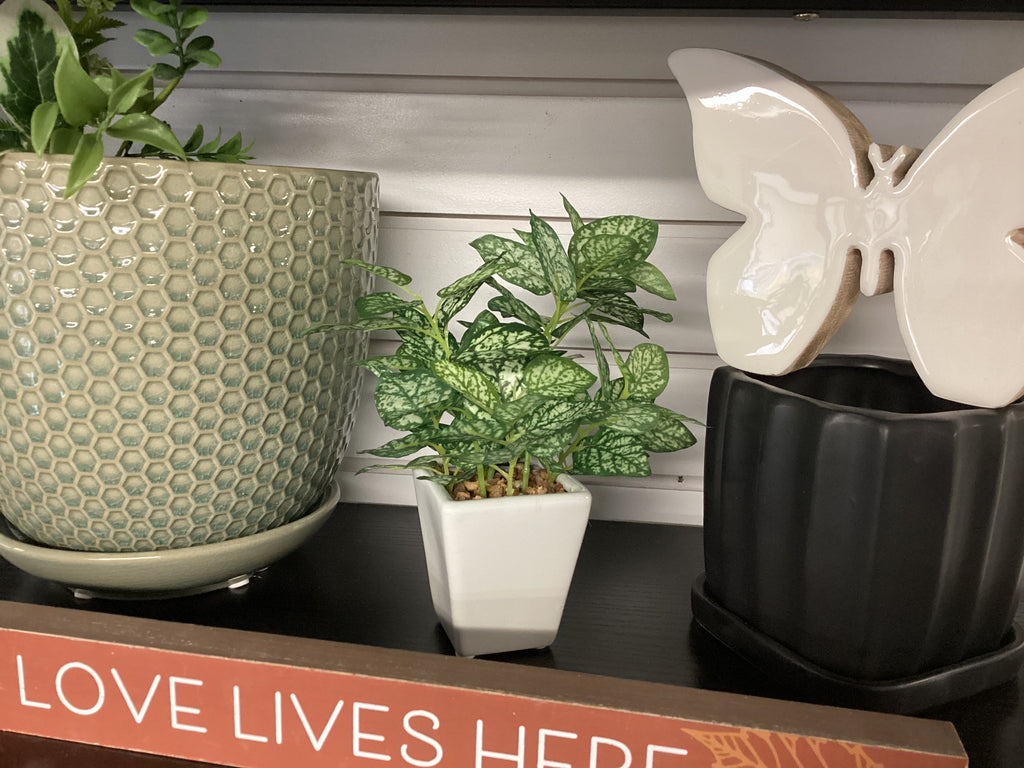 7.5” Artificial Plants