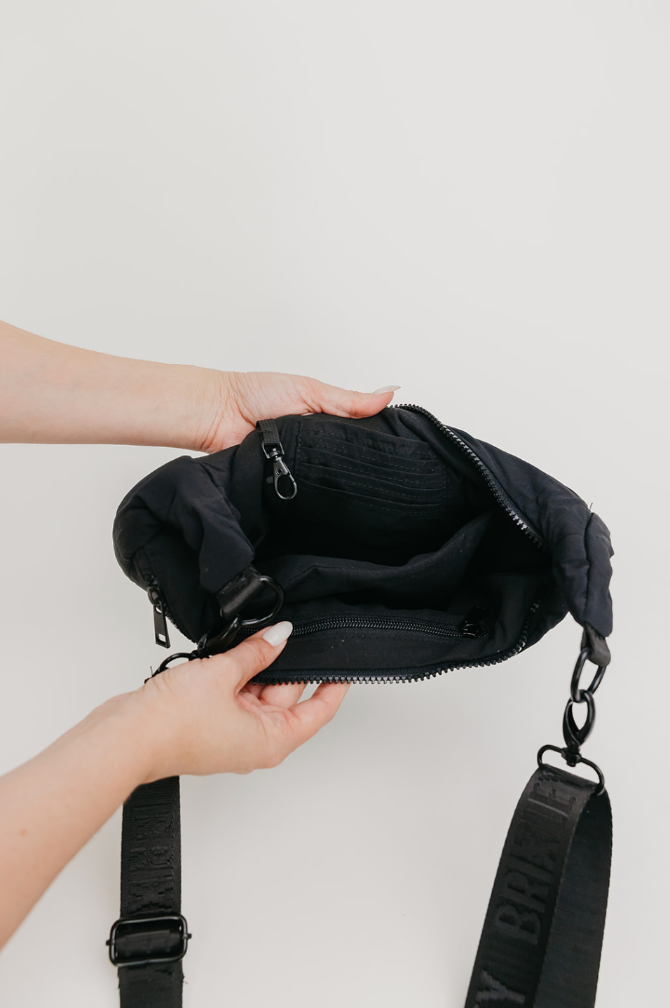 Onyx Crescent Brixley Bag