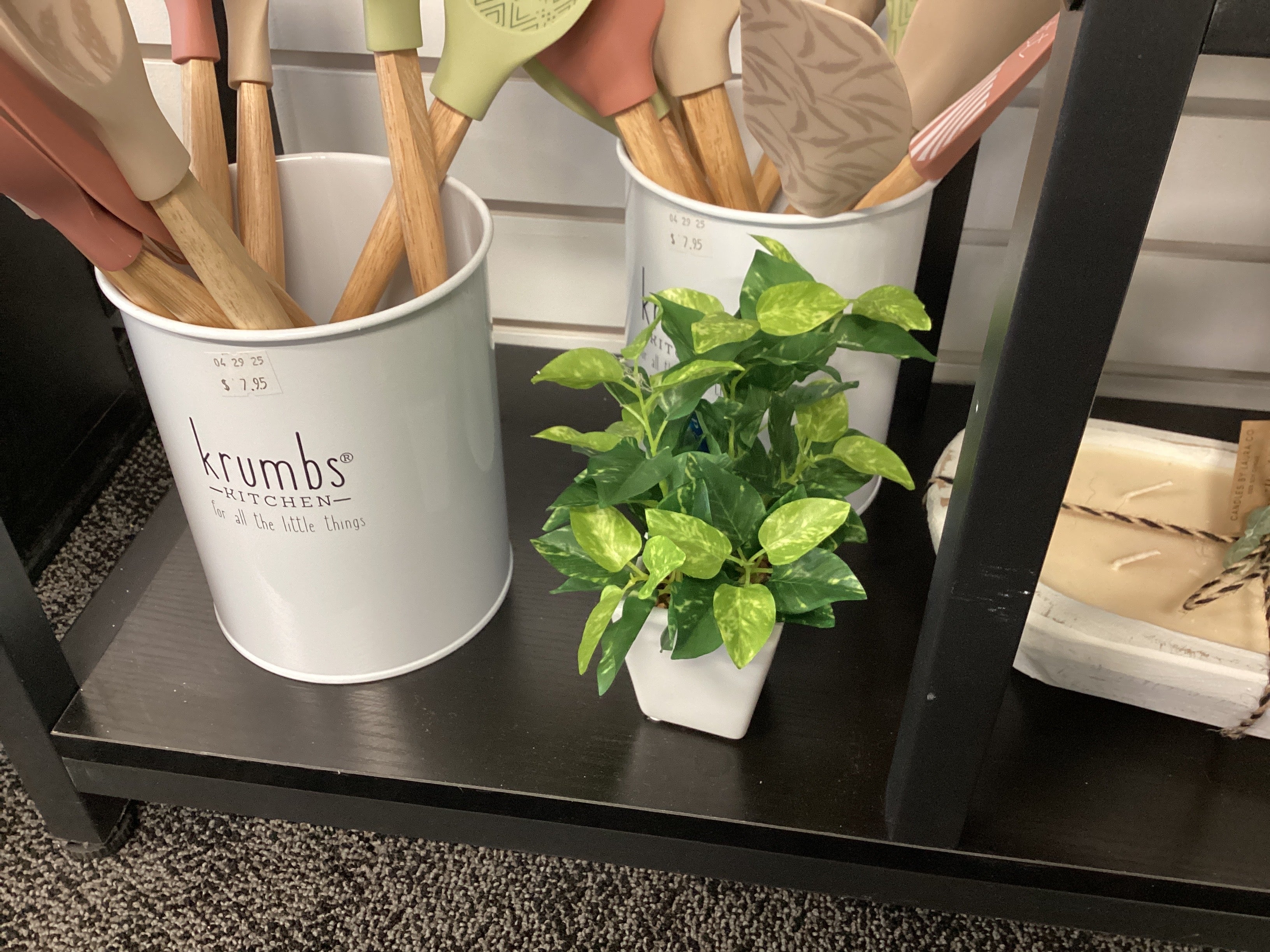 7.5” Artificial Plants