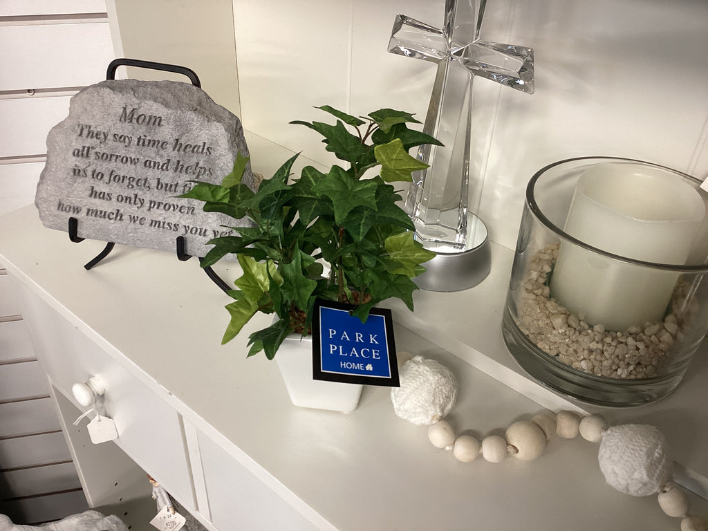 7.5” Artificial Plants